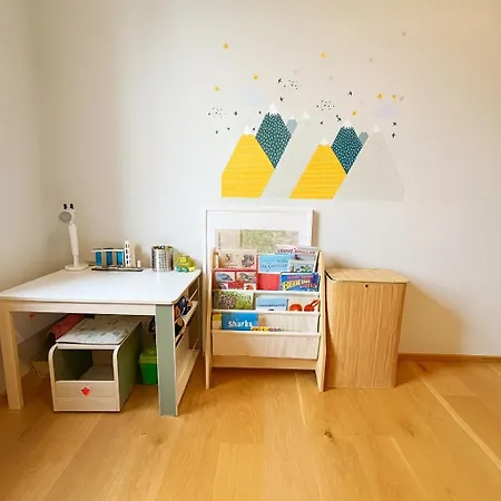Bright With Balcony And View Of Medvedin *
